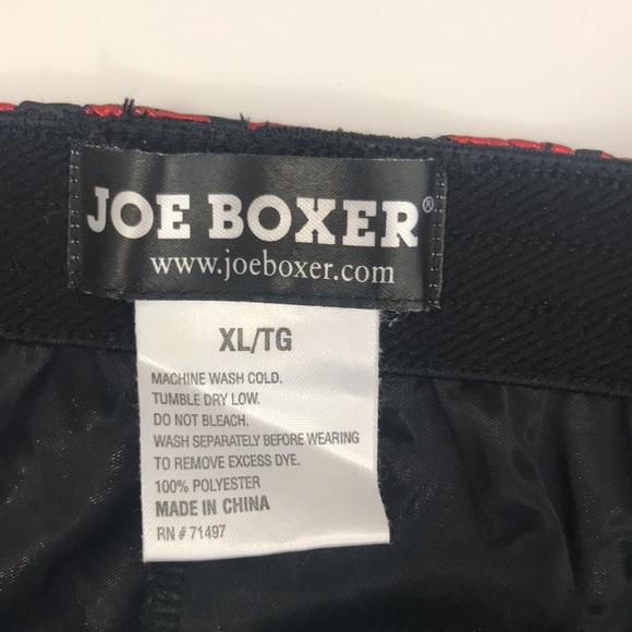 Joe Boxer XL boxer shorts Excellent Condition shiny red hot lips on black - Picture 2 of 4